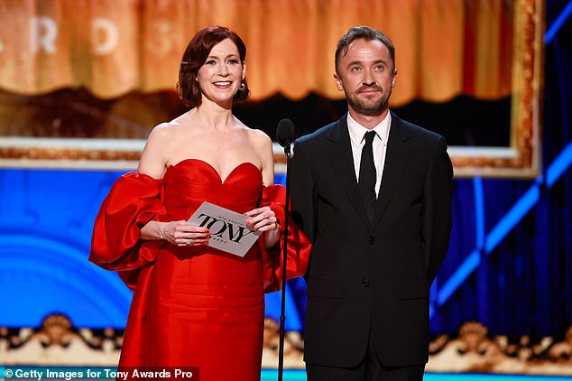 She was presented the award by Carrie Preston and Harry Potter star Tom Felton