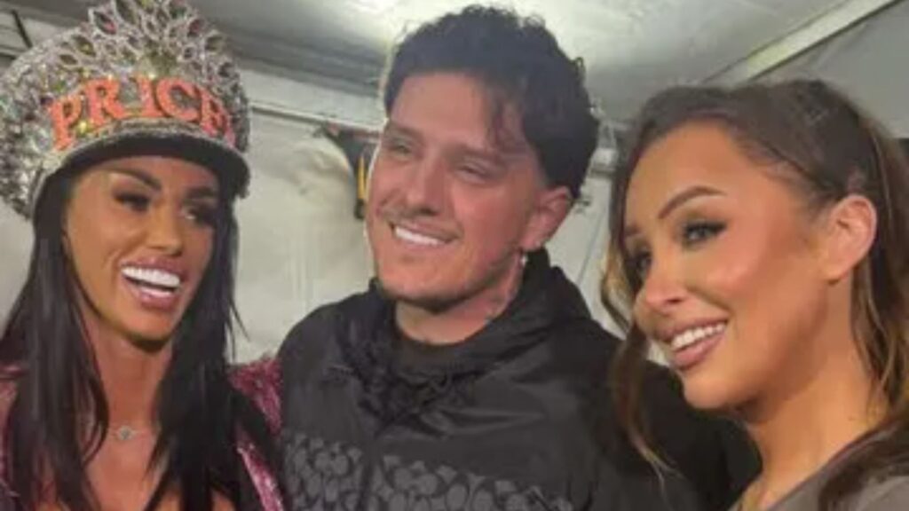 JJ Slater reunites with MAFS ex Ella Morgan as he cosies up to her AND girlfriend Katie Price in brand new snap