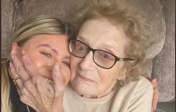 Jess and Norma: TikTok gran who amassed millions of fans & topped iTunes charts dies aged 91 leaving family 'devastated'