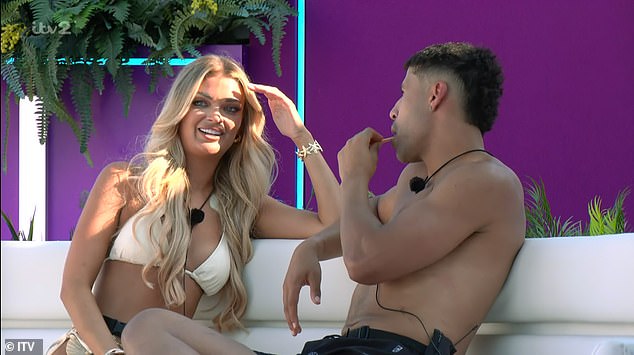 Meanwhile as Helena, who is the only blonde bombshell in the villa so far, got to know Connor later, he admitted he doesn't go for blondes