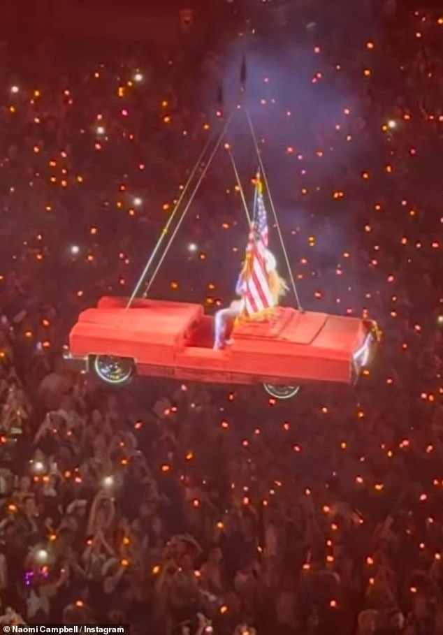 And shared a series of videos from the Beyoncé concert