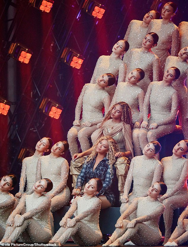 The singer-songwriter made her concert in the City of Lights a family affair as she also performed with her eldest daughter Blue Ivy like she had done for her preceding shows
