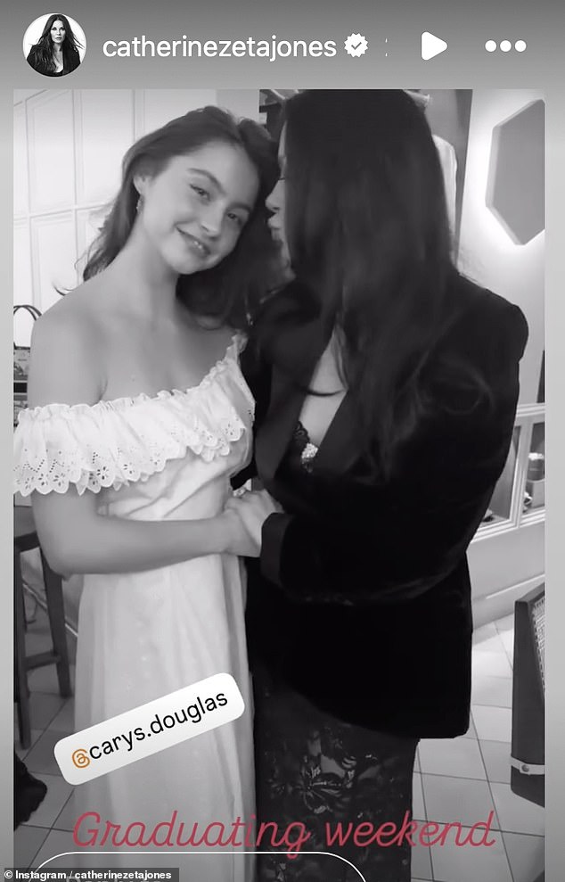 Catherine and Carys also held hands for a sweet moment where they kissed each other again on the cheek