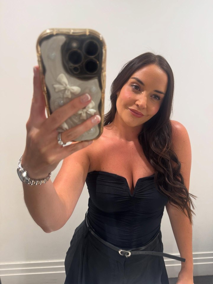 Woman taking a selfie.