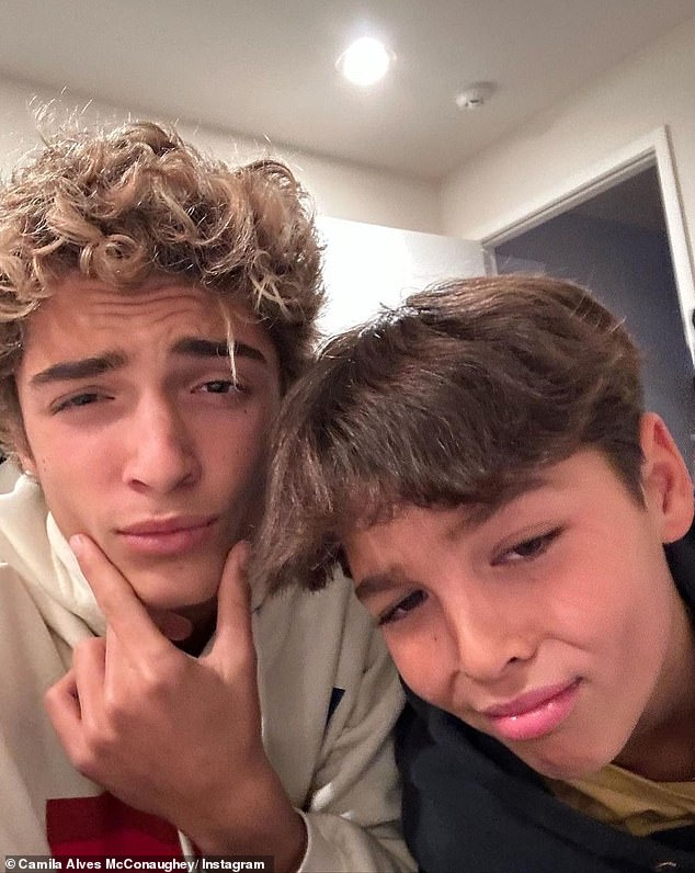 Siblings Levi and Livingston posed for the camera back in 2023