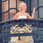 Rachel Zegler has been seen for the first time as Eva Perón in Evita on Tuesday as she performed Don't Cry For Me Argentina on the London Palladium balcony