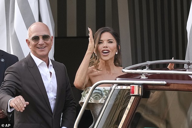 Jeff and Lauren kicked off the weekend-long celebrations with a welcome dinner at the Campo Della Madonna dell'Orto, with some very notable names in attendance