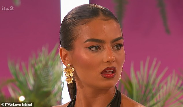 The theatre performer says her relationship with Conor was being formed for weeks in scenes which didn't make the show's final edit