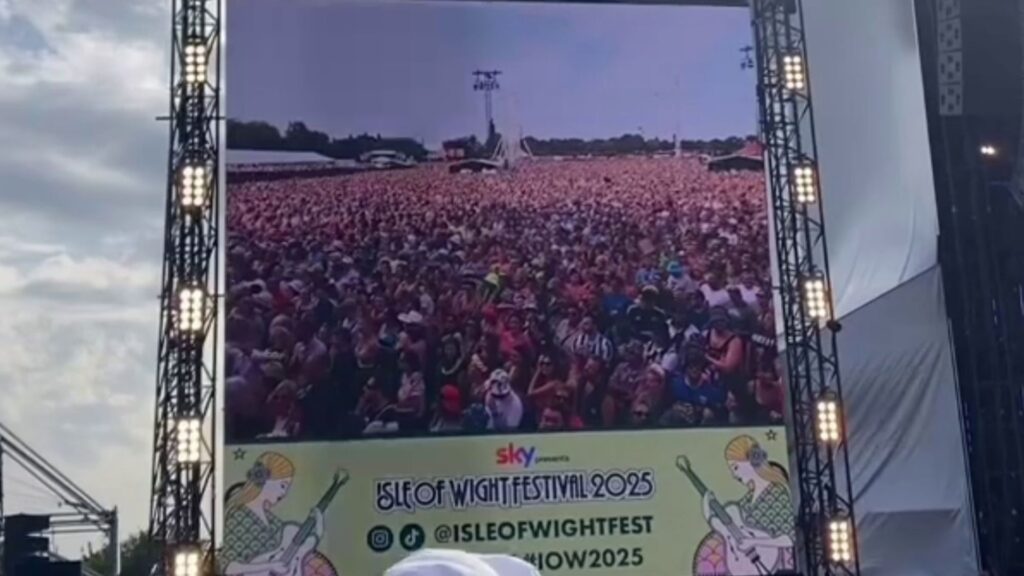 Watch moment pop star slams festival crowd as he launches into sweary rant mid-show