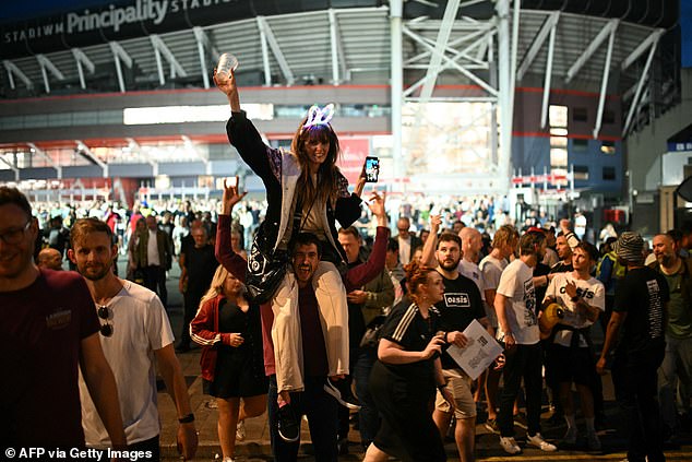 The party continued outside of the stadium as fan flooded the streets
