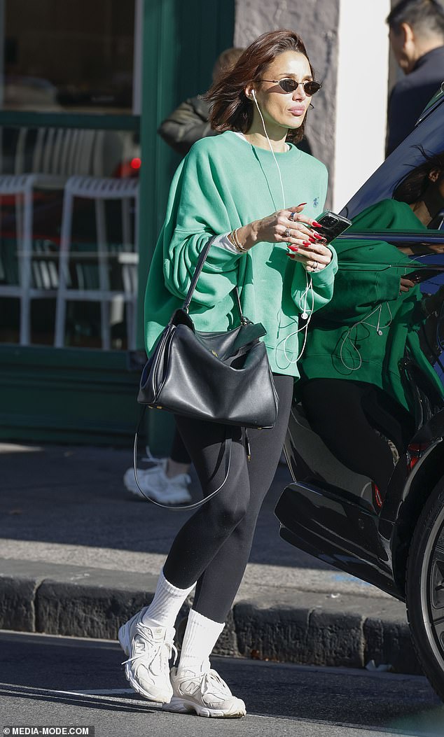 Snezana appeared relaxed after getting a fresh manicure