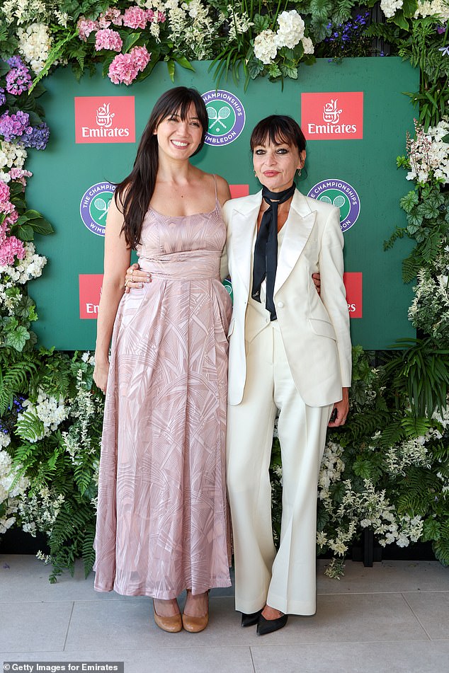 Pearl Lowe donned a Wimbledon white suit as she and daughter Daisy enjoyed the Emirates lounge before taking their seats on Centre Court