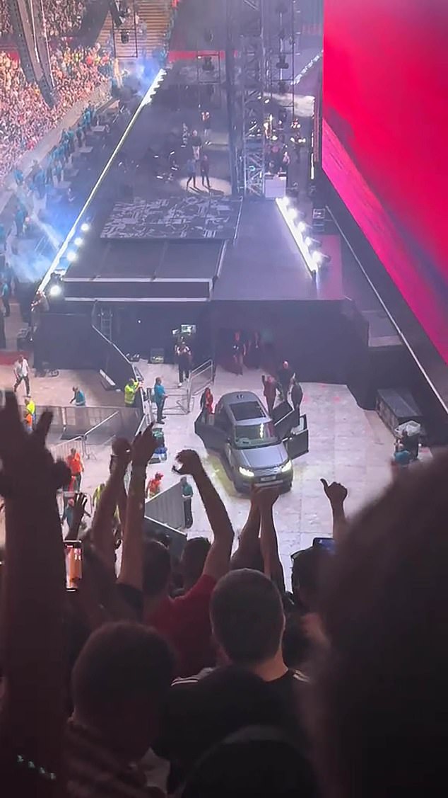 But despite the heart warming moment which seemingly proved the brothers have put their differences aside, Liam made a swift getaway in a blacked out motor after the show
