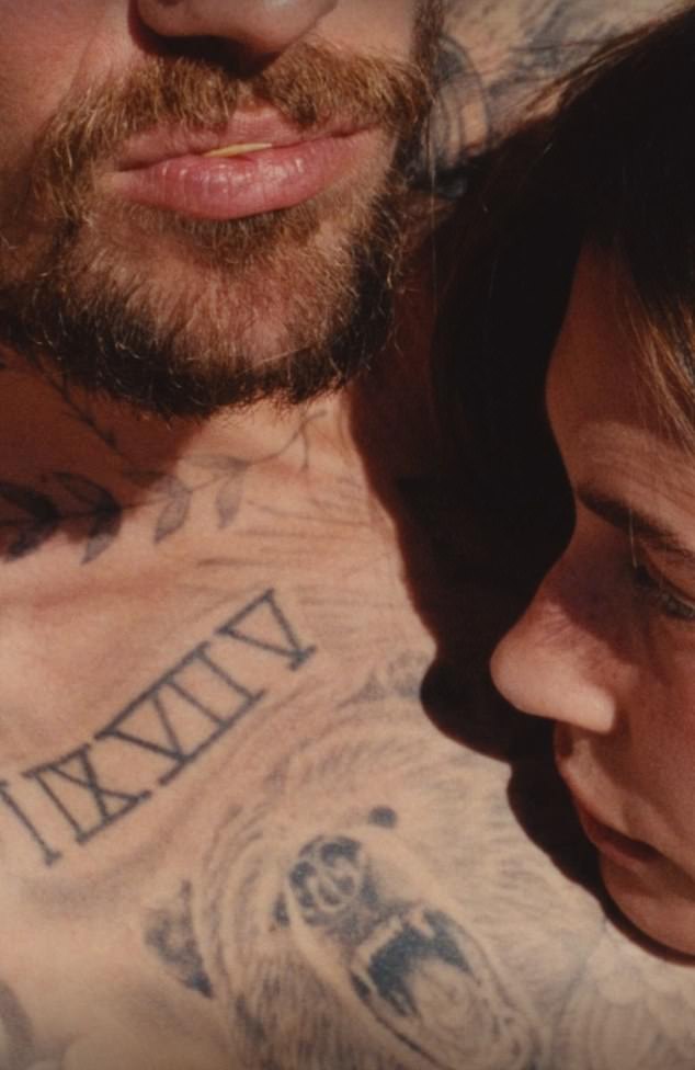 There was plenty of affection between the pop singer and the supermodel