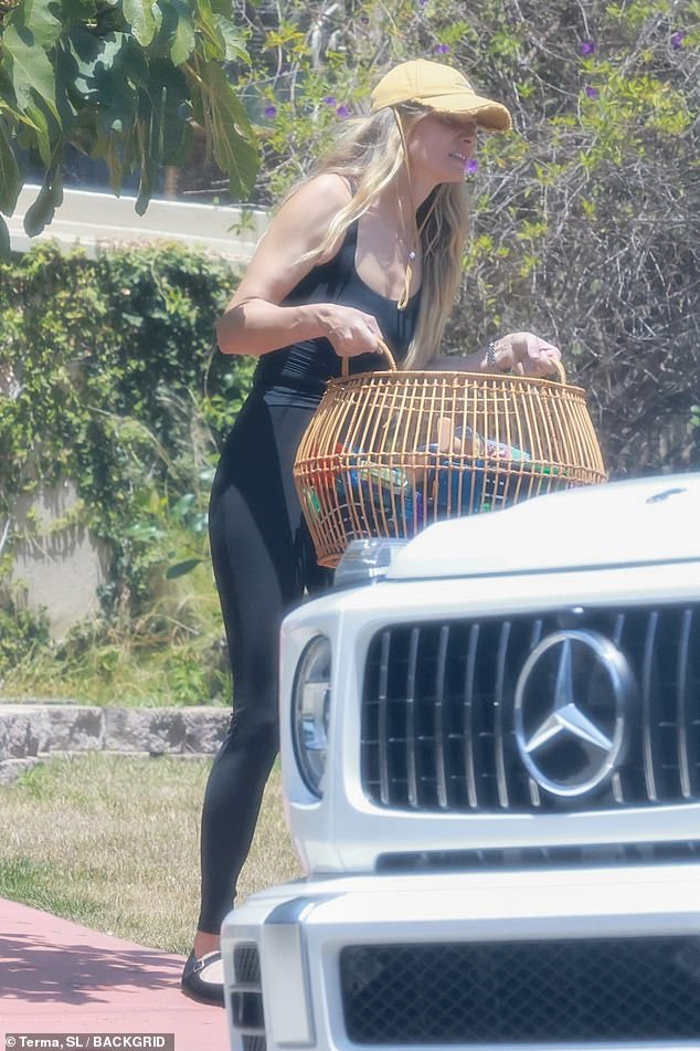 She arrived at the site in the same $368,000 Mercedes-AMG G-Class she was spotted having a row with James in earlier this year