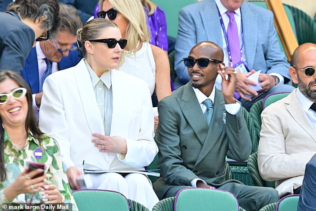 Sir Mo also took his seat as he looked stylish in his green suit