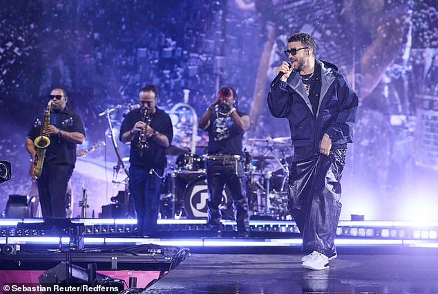 Justin is next scheduled to bring his $205.2M-grossing, 121-date The Forget Tomorrow World Tour to Romania's Bonțida Bánffy Castle in Bonțida this Thursday (pictured last Saturday)