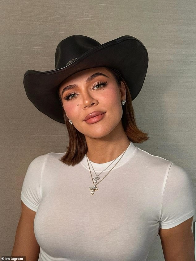 Some fans said they believed Khloe was still using filters on her posts