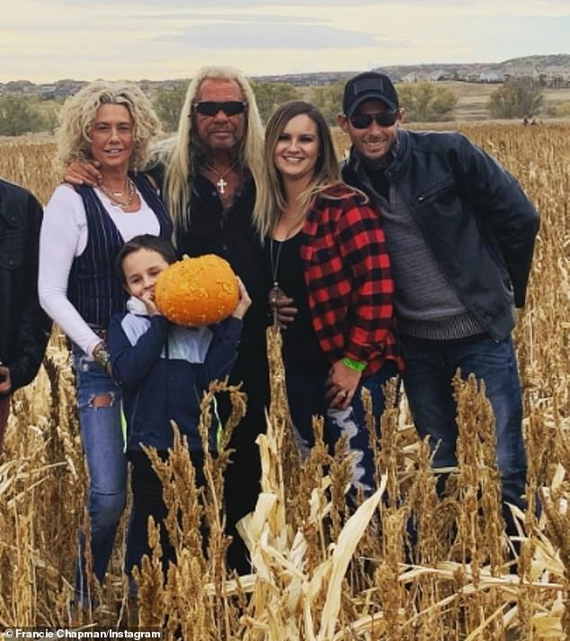 Duane's (M, pictured in 2020) sixth wife Francie Chapman (L) welcomed Gregory (R) during a prior marriage, and Anthony's (2-L) mother is Alexandria Lane (2-R)