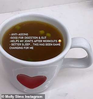 In 2023 the actress revealed one of the tricks she uses to look svelte: she drinks bone broth