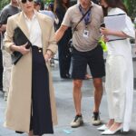 Anne Hathaway and Meryl Streep have finally been glimpsed together while filming the long-awaited sequel to their 2006 film The Devil Wears Prada