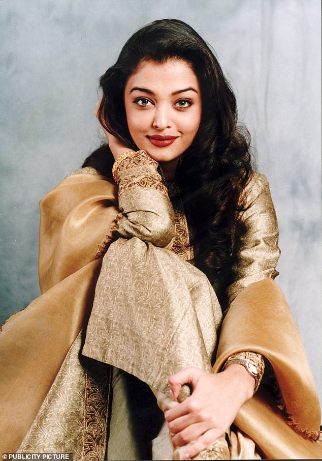 Back in 2004, Julia Roberts caused a stir when she named Bollywood icon Aishwarya Rai 'the world¿s most beautiful woman'¿a bold statement that helped cement Rai¿s global status as more than just a movie star; (Aishwarya Rai in 1995)
