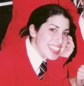 Photo of Amy Winehouse and classmates at Sylvia Young Theatre School.